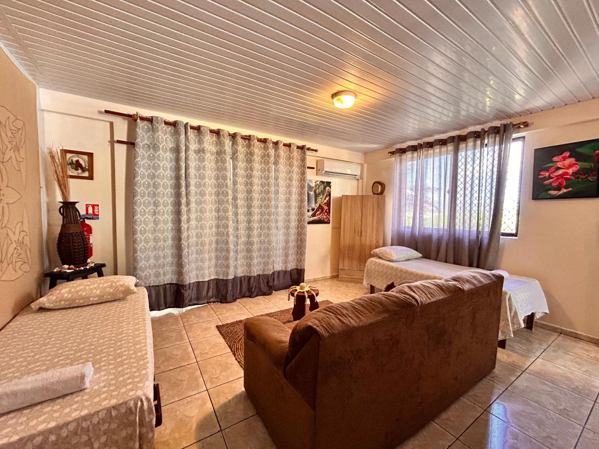 Hotel Chez Tamatuamai à Avatoru Extérieur photo