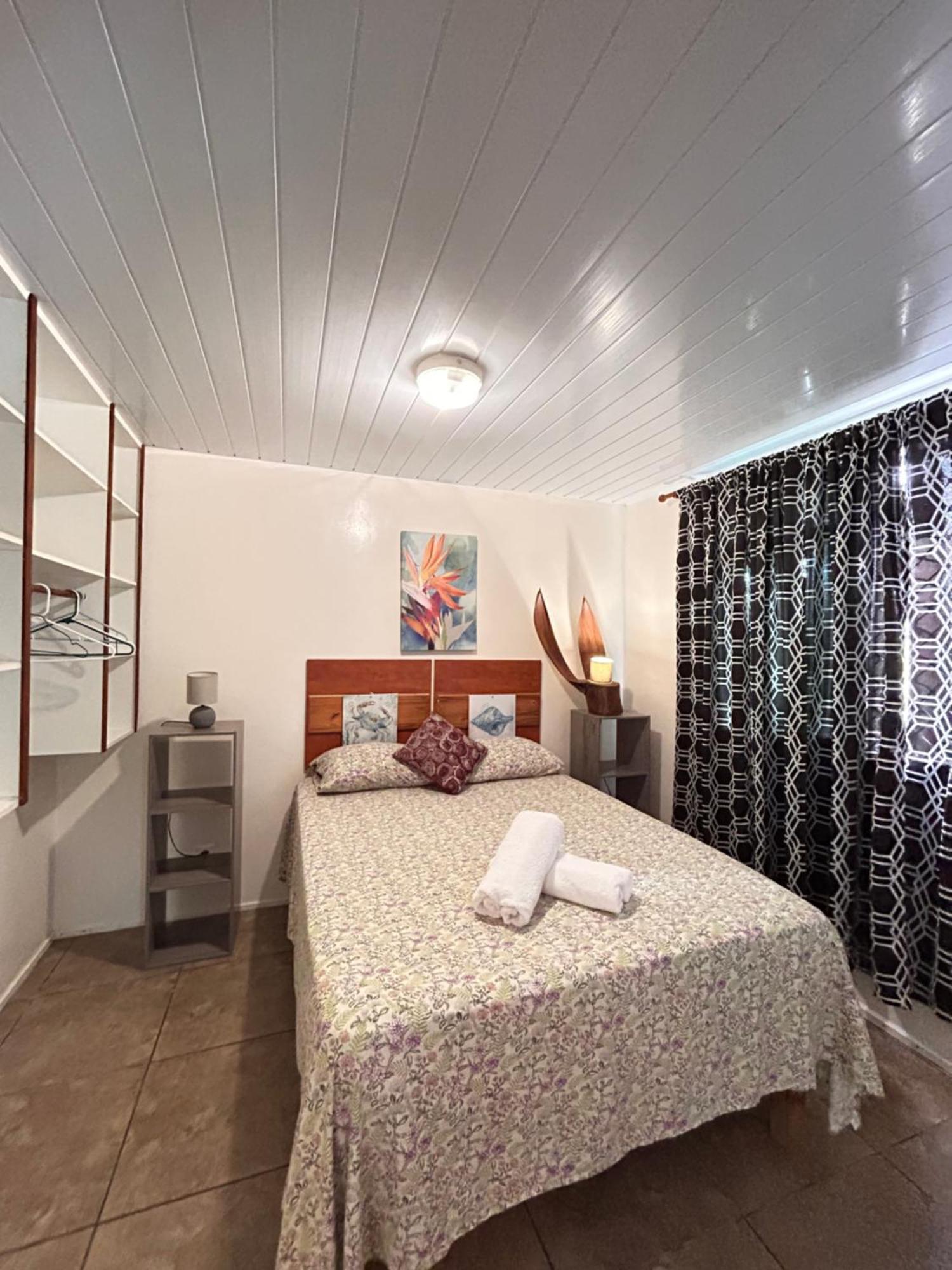 Hotel Chez Tamatuamai à Avatoru Extérieur photo